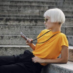 Hoesje geschikt voor Samsung Galaxy A13 4G met koord - draagriem - nek - kettinghoesje - Antishock - Transparant